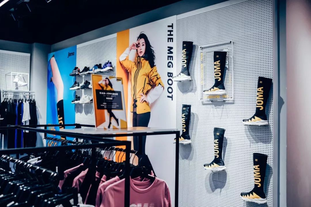 领克联名黄龙600,心心念念的新鞋子