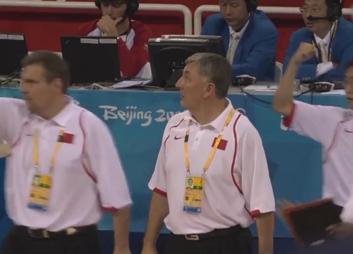 易建联谈08奥运会绝杀高清,易建联绝杀八一视频