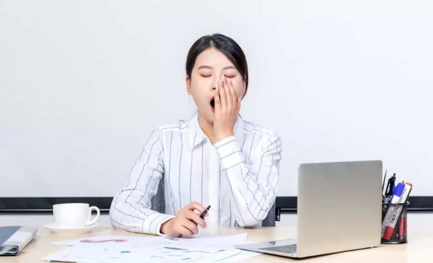 男朋友开车犯困怎么办,老公开车打瞌睡怎么照顾