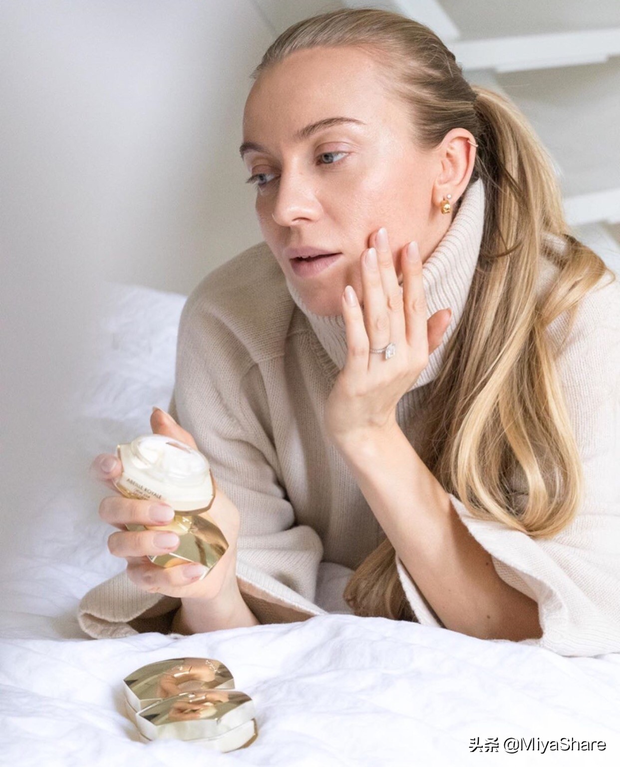 乳液能和面霜叠加使用吗,乳液和面霜怎么使用效果好