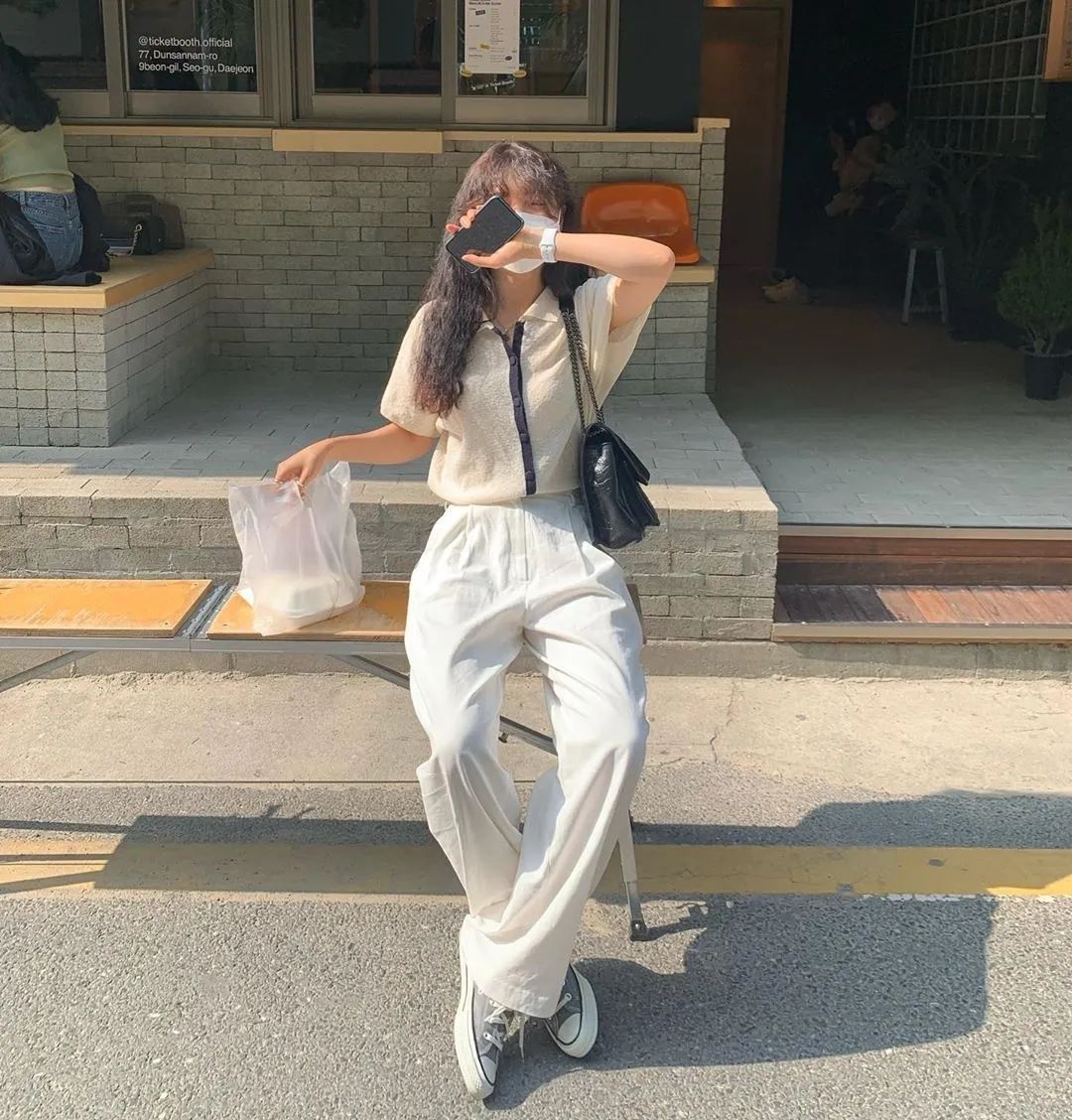 宽松老爹裤的搭配才时髦,老爹裤的搭配才时髦