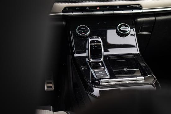 触感肉测小姐姐直呼好嫁的瑞虎7PRO