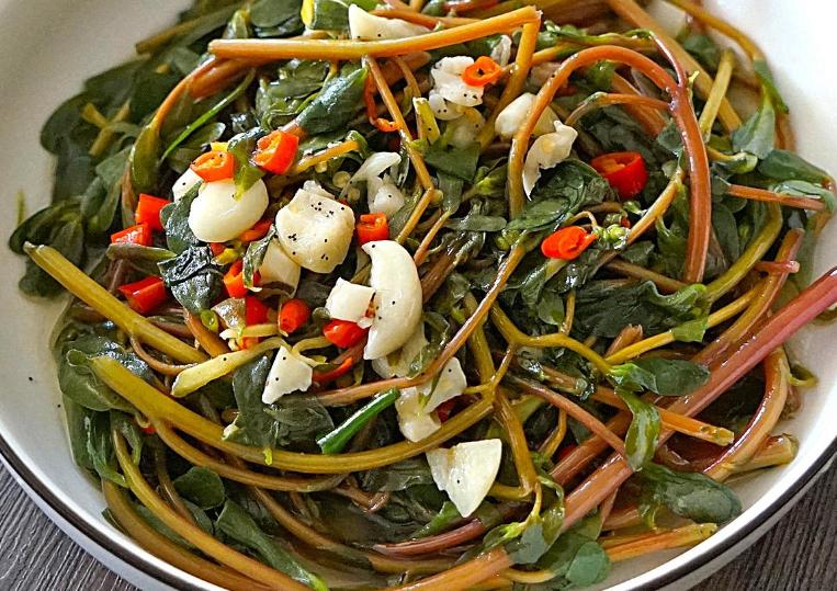 马齿苋炒着吃还是凉拌好吃,马齿苋又出新吃法不炒不凉拌