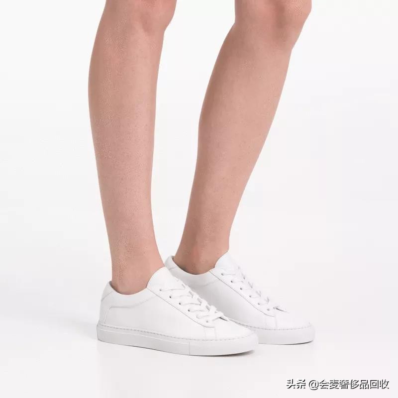 一双新鞋子的视频,一双好舒服的鞋子