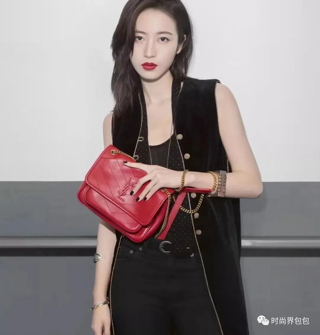 圣罗兰ysl鳄鱼压纹日落链条包,ysl圣罗兰鱼子酱玫红色链条包