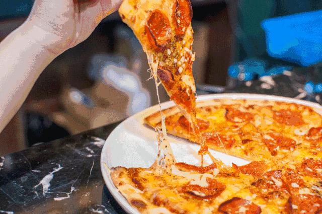 顶级披萨店披萨制作教程,招牌披萨配方