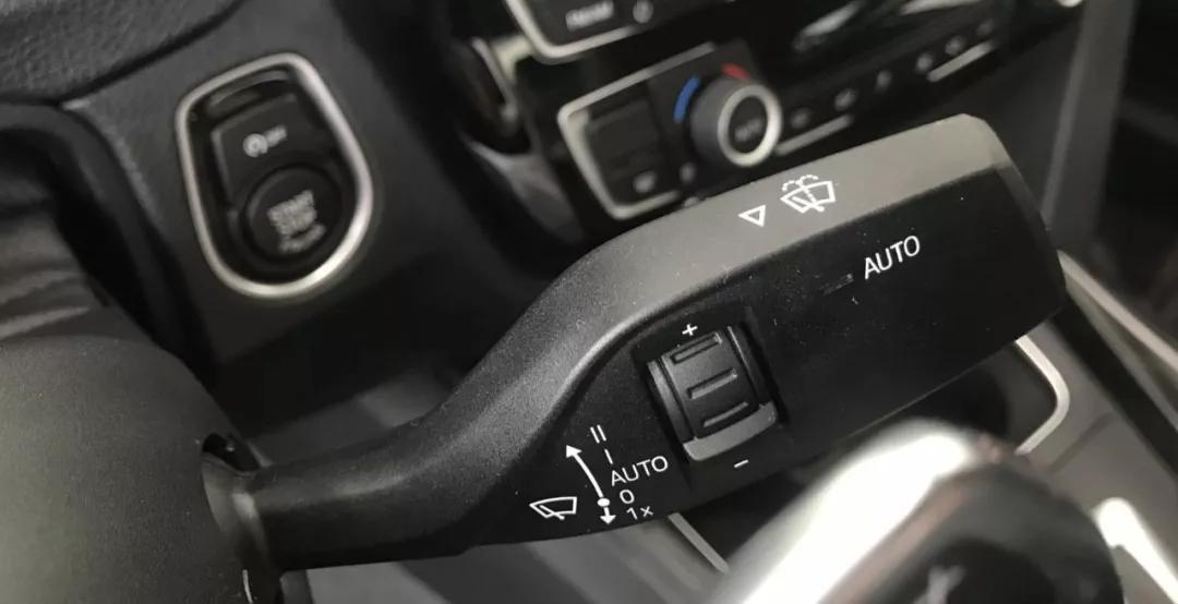 宝马车上的按键功能图解大全,宝马车内按键功能图介绍