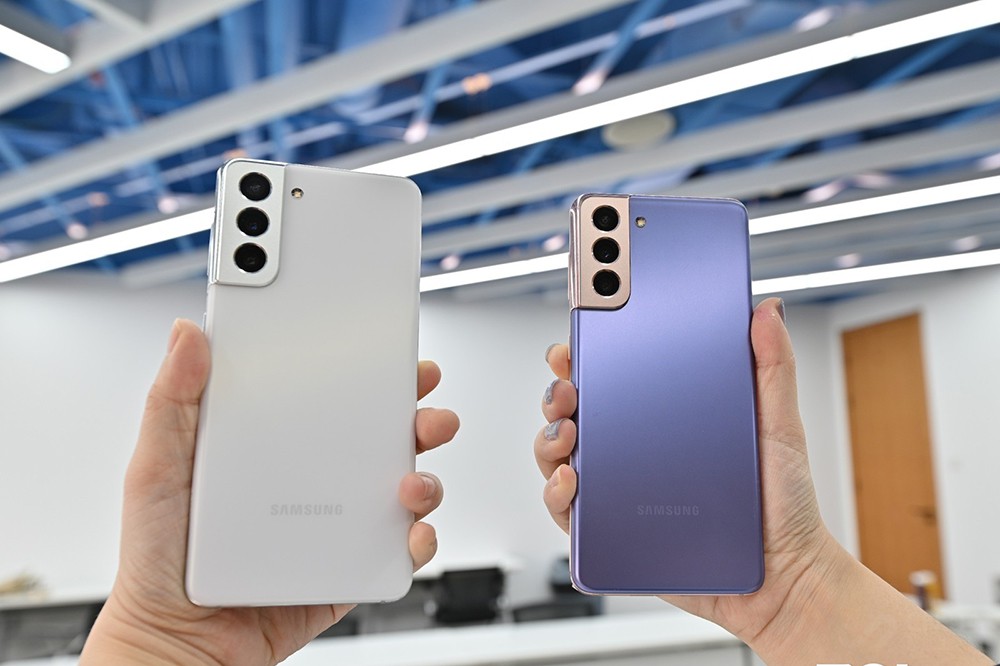 目前市场上最好用的手机是哪一款,最新款手机推荐性价比高的有哪些