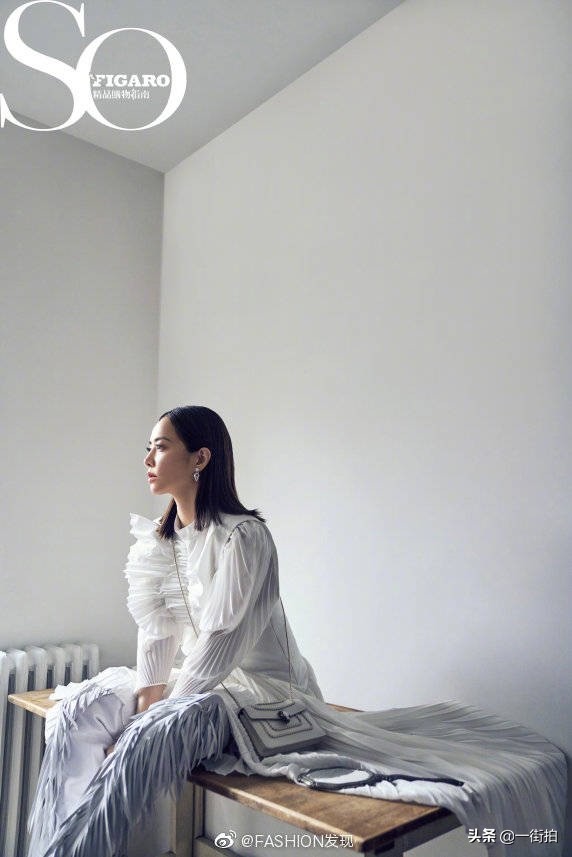 蔡依林惊艳高清大图,蔡依林彩色蕾丝裙