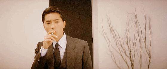 尊龙这才是亚洲颜值之巅峰,被称为亚洲第一美男尊龙