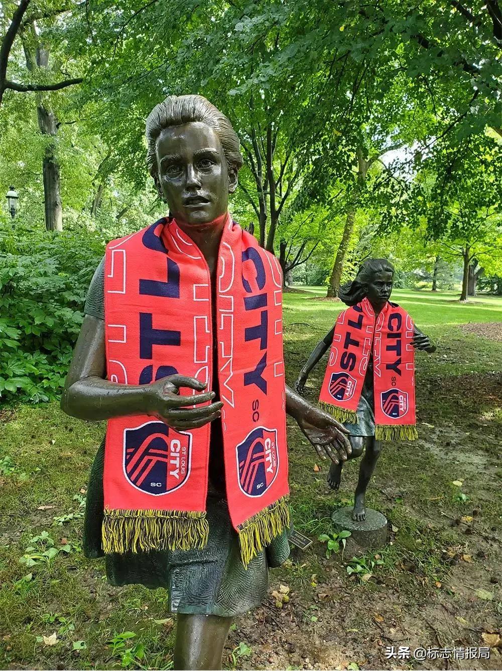 大联盟新成员，圣路易斯城足球俱乐部公布全新LOGO