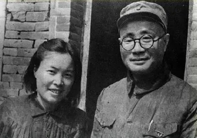 《亮剑》中李云龙原型是,亮剑里李云龙的死因