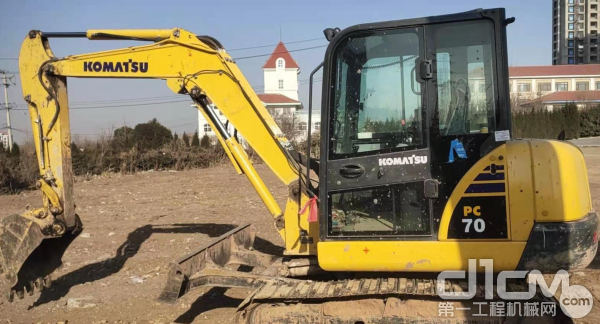 是什么？让他带动身边十多位老板选择小松