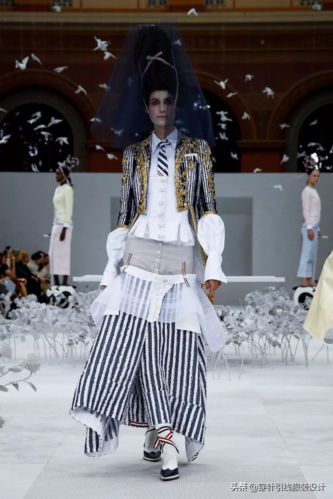 thombrowne西装全身搭配,thombrowne西装上身效果