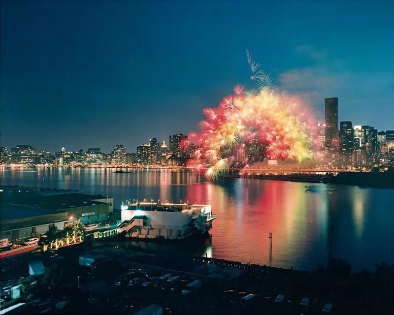 最会玩火的男人！他炸遍全世界却换来全网膜拜：美到窒息的神作