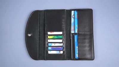 最简单的办法去除t恤上的油渍,白t恤发黄油渍怎么洗才能洗白