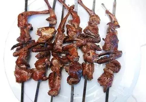 在*疆新**！你戴不了鸽子蛋，但喝得起鸽子汤！