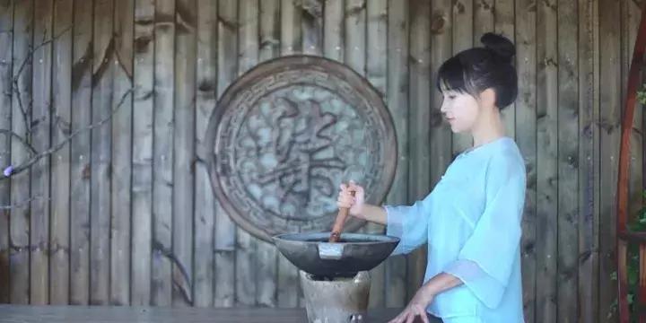 最美村姑李子柒,全网最火的网红李子柒