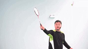 反手握拍手腕会受伤吗,横拍反手握拍手指用力