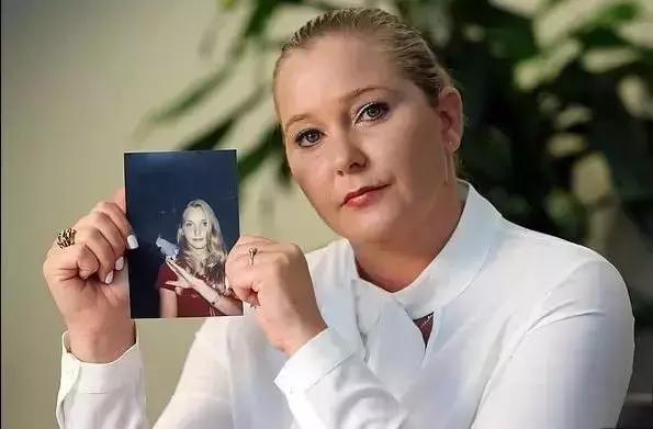 美国富豪“淫媒”死亡，“*奴性**岛”牵涉多少政要权贵？