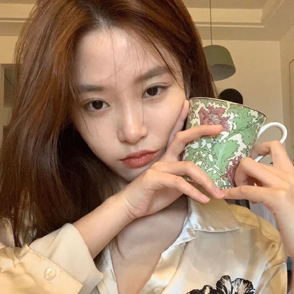 干净御姐高冷女头霸气手绘,干净御姐高冷女头小清新