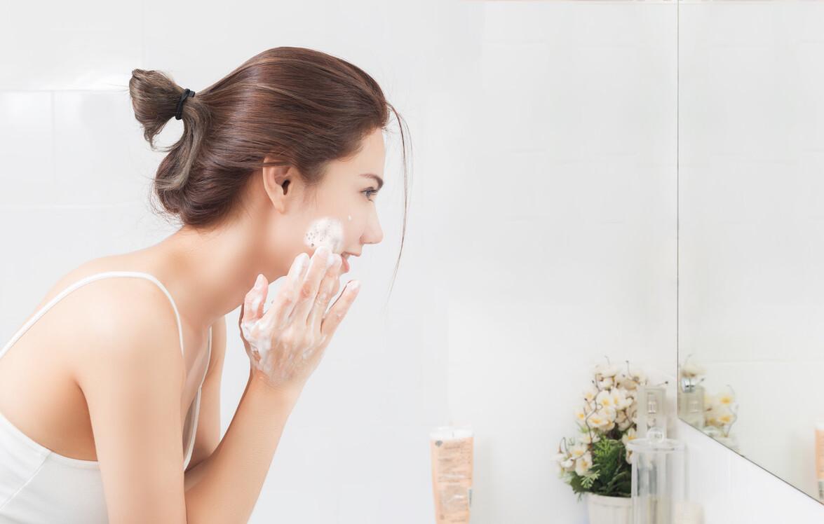 改善皮肤暗黄毛孔粗大的面膜推荐,改善皮肤暗沉毛孔粗大护肤品套装