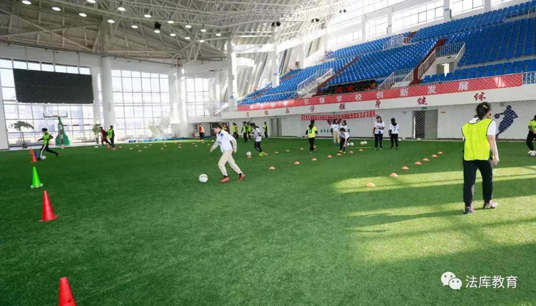 东湖二中足球,二年级足球队冬训