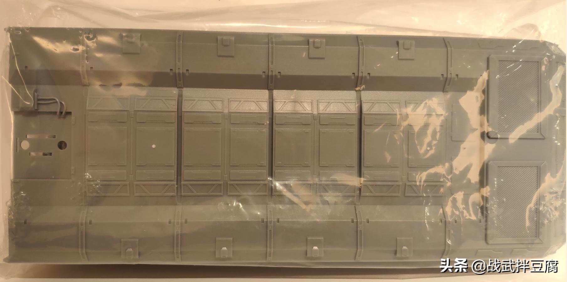 流浪地球运输车模型开箱视频,载具模型流浪地球