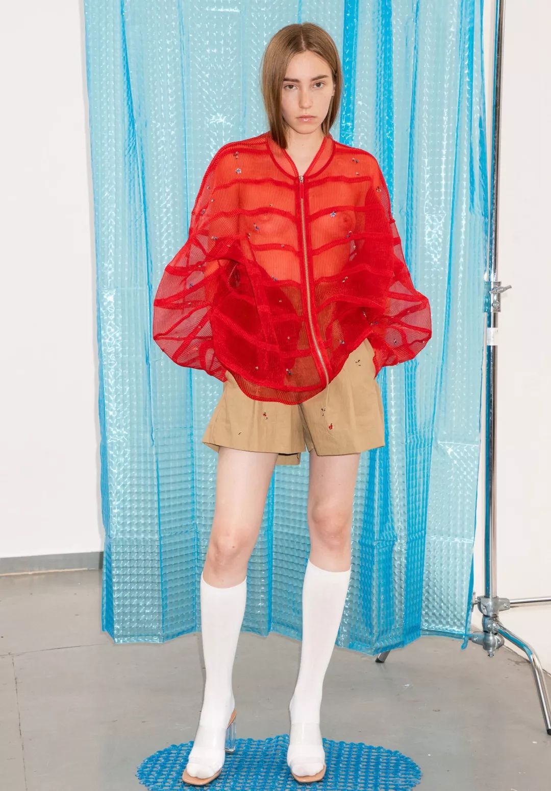 今年流行的露脚袜,是不是现在都流行穿长袜不露脚踝