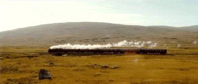 现在我学唱神曲，全靠别人手机外放