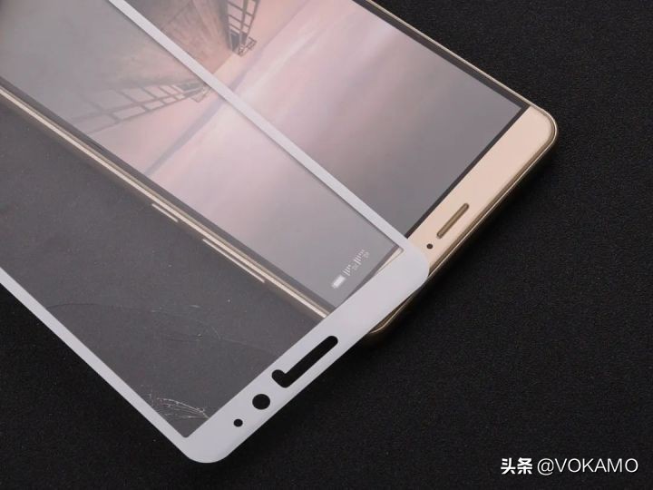 曲面屏手机什么钢化膜防摔效果好,曲面屏手机耐摔钢化膜推荐