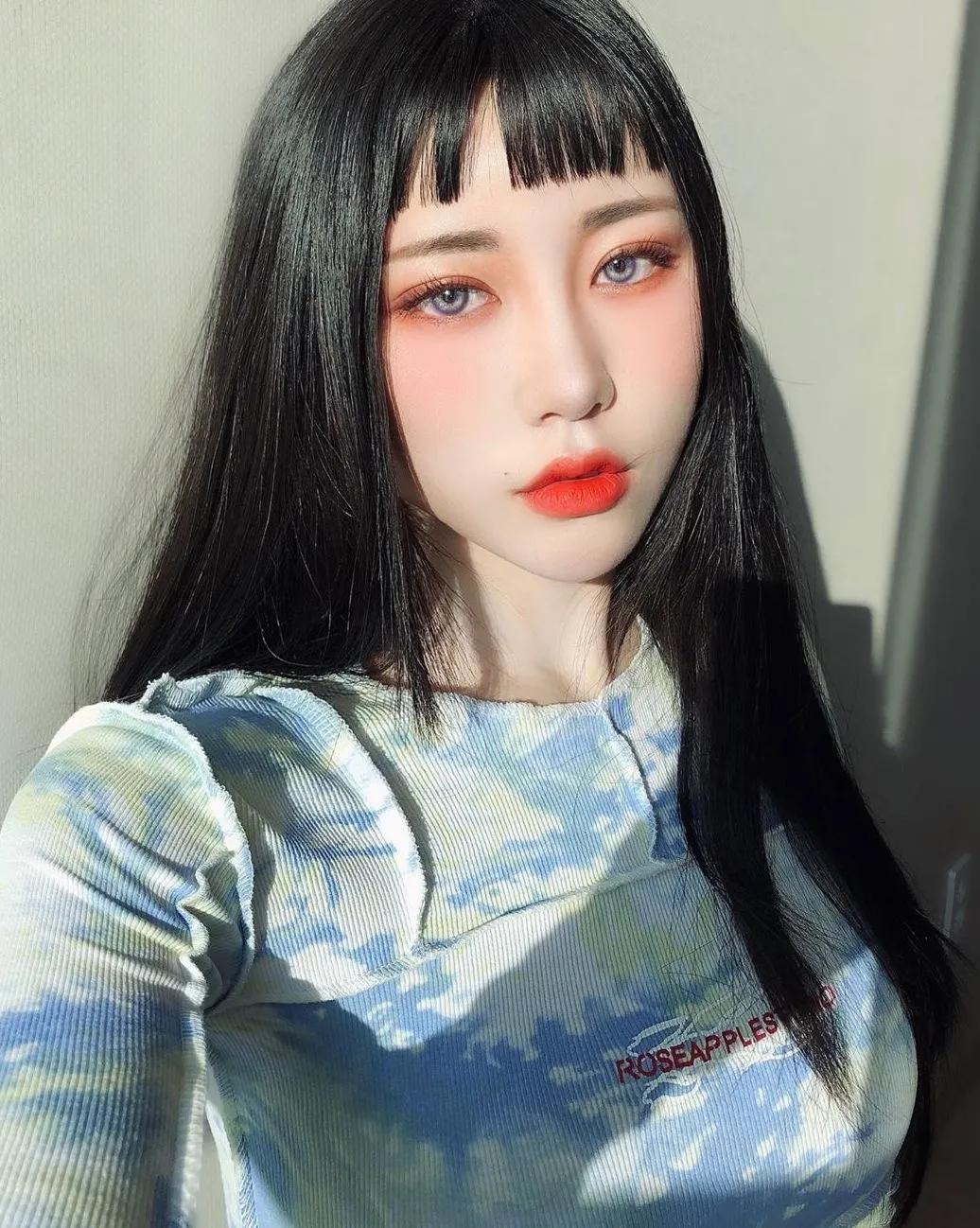 怎样剪刘海扎起来不嫌脸大,剪个刘海拯救一张脸