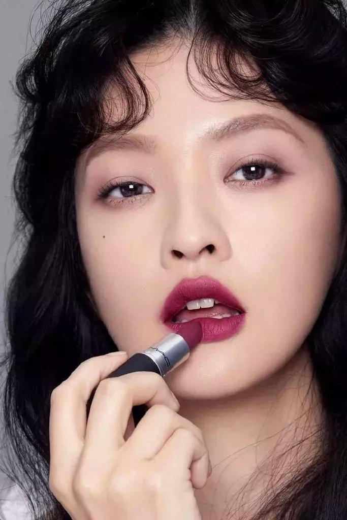 mac新款口红子弹头,mac子弹头口红外壳是磨砂的吗