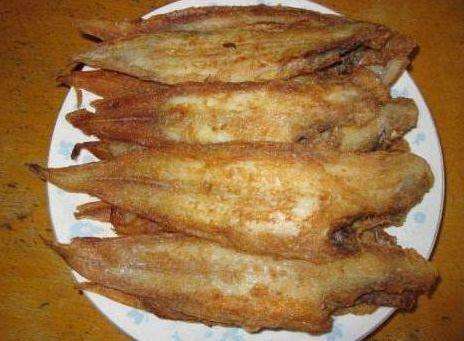 煎鱼不破皮时油要烧热吗,油锅煎鱼如何不粘锅