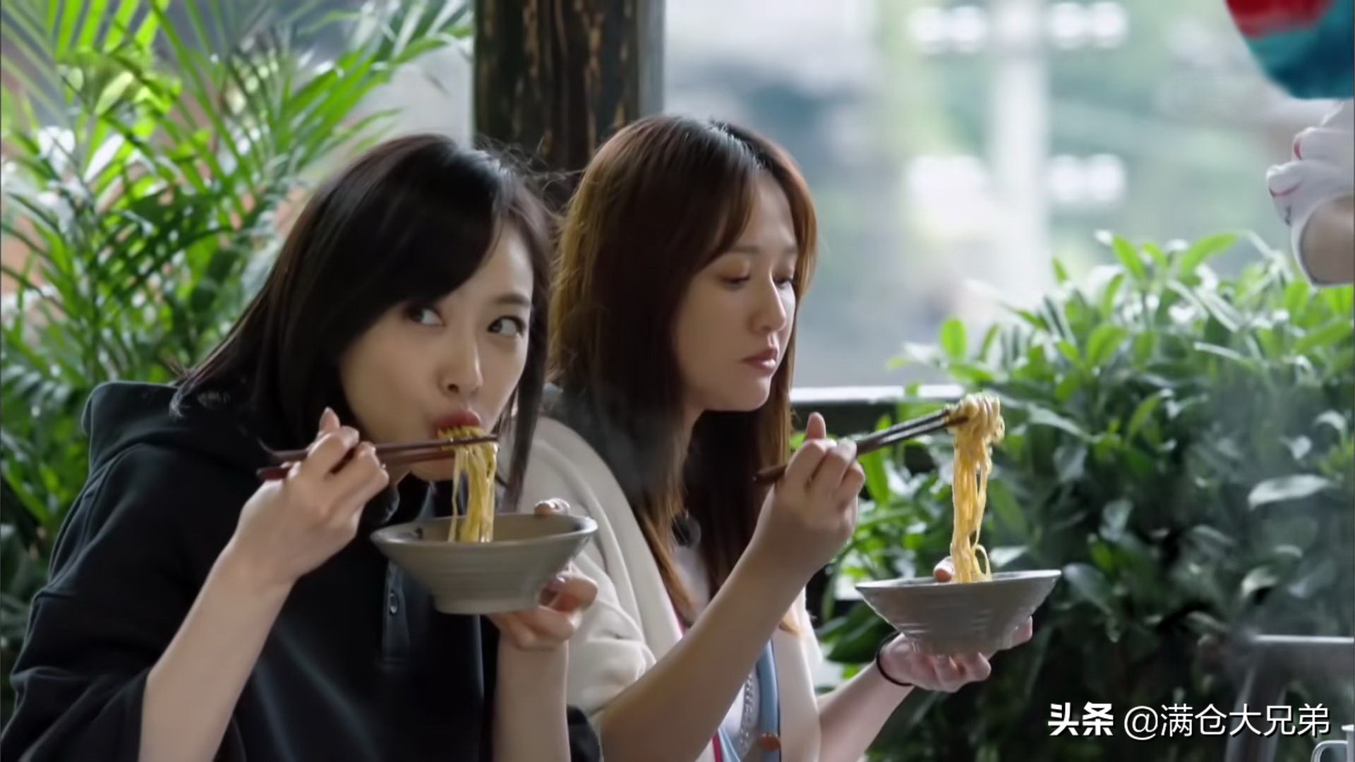 艺人去世，请在键盘侠指导下“正确”致哀