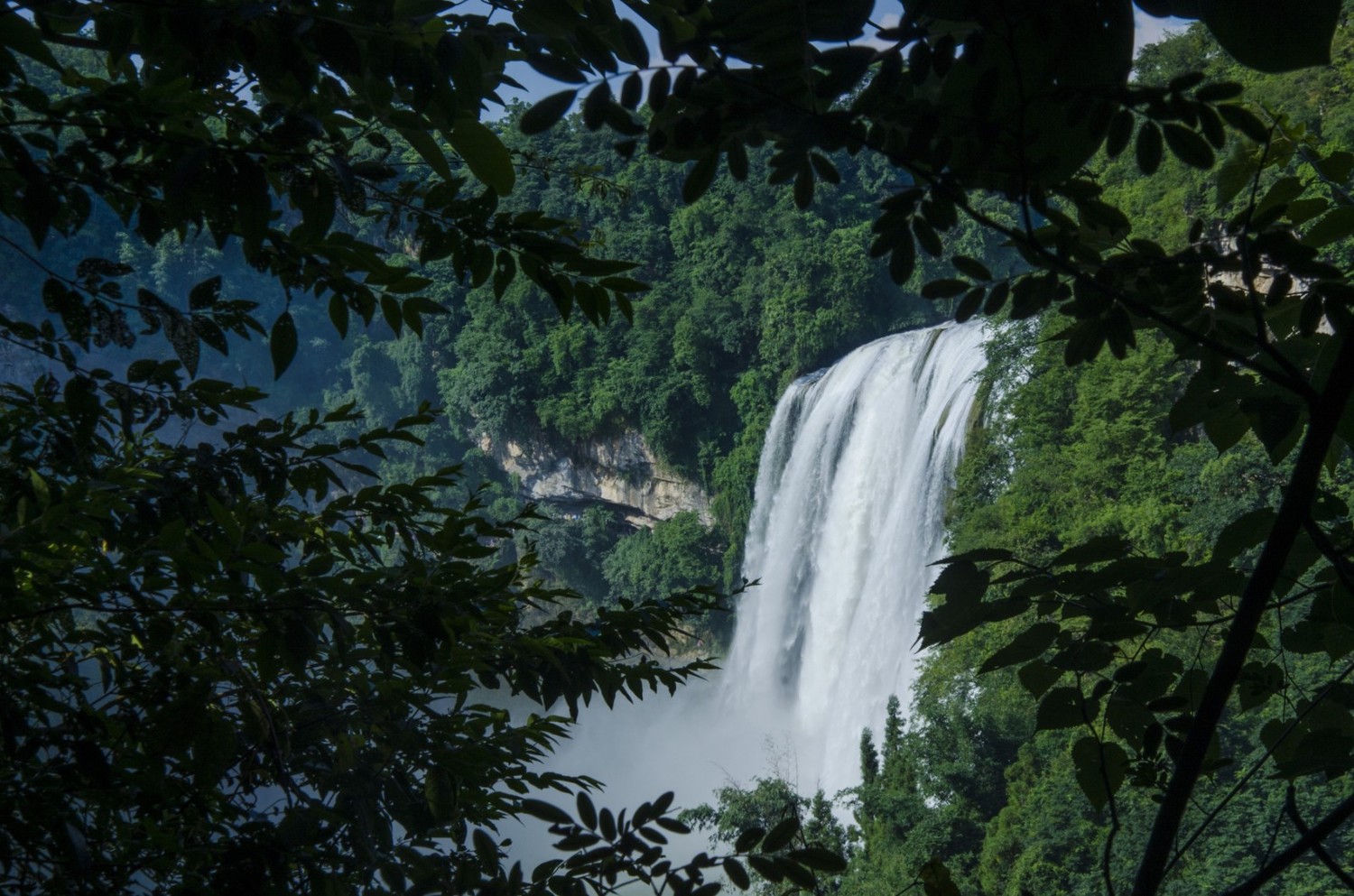 贵州黄果树瀑布旅游攻略必去景点,贵州旅游攻略黄果树瀑布