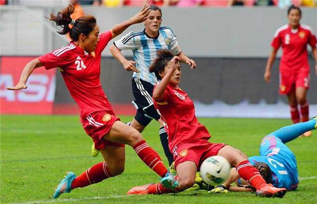 5岁可以练颠球吗,5岁天才踢球