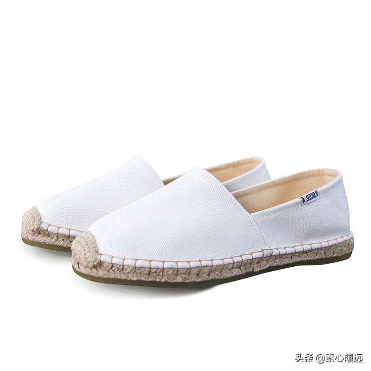 怎样洗小白鞋最干净不黄,怎么洗小白鞋最干净不用小苏打