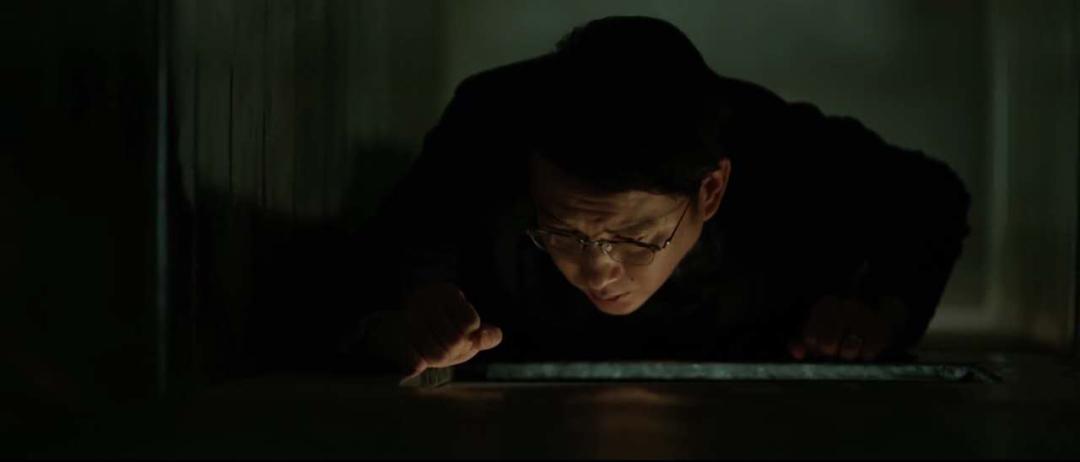 一次*窥偷**，让豪门穷女婿露出马脚：精神不对等的婚姻容易出轨