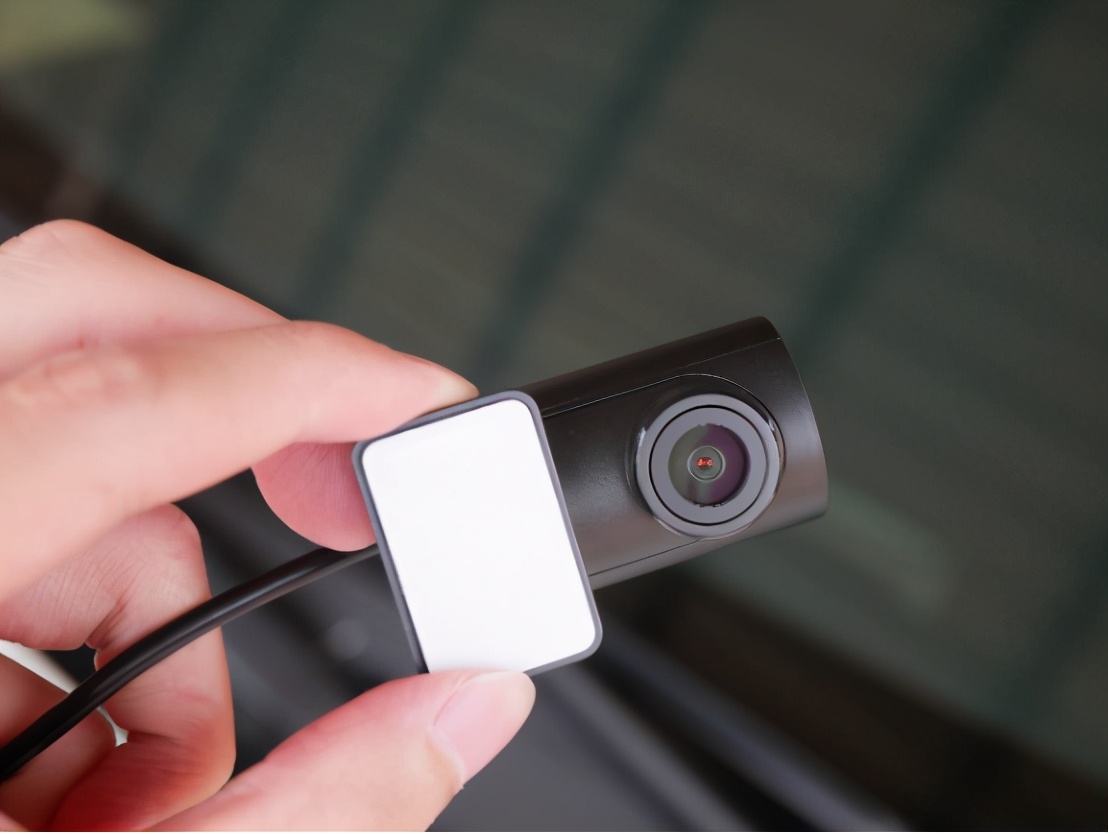 行车记录仪发生刮擦为什么没有了,行车记录仪倒车摄像头坏了