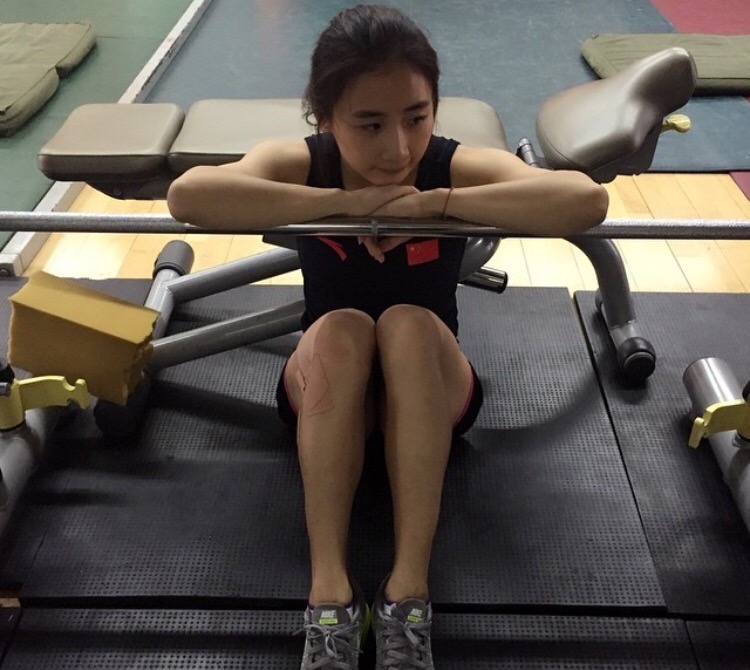 何雯娜年轻时照,何雯娜豪门生活照