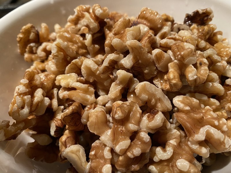 做好的琥珀核桃让人难以抗拒,琥珀核桃教程来了私藏美食大分享