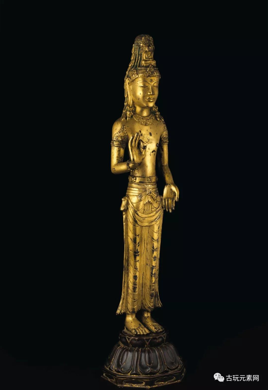 纽约苏富比总成交约1.2亿乾隆青白玉双鱼洗近2000万人民币成交