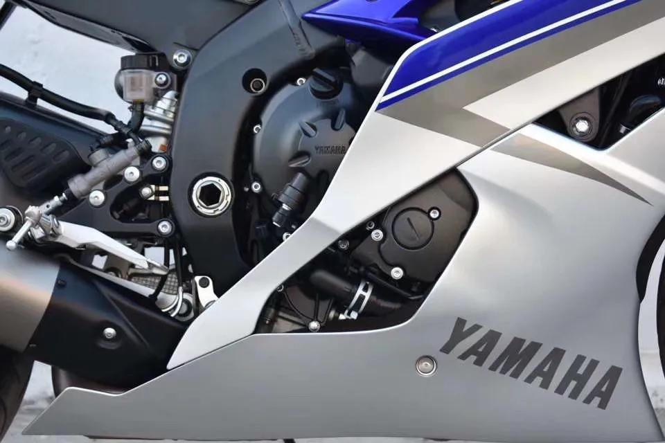 雅马哈r6复古改装摩托,骑行者梦想的摩托车