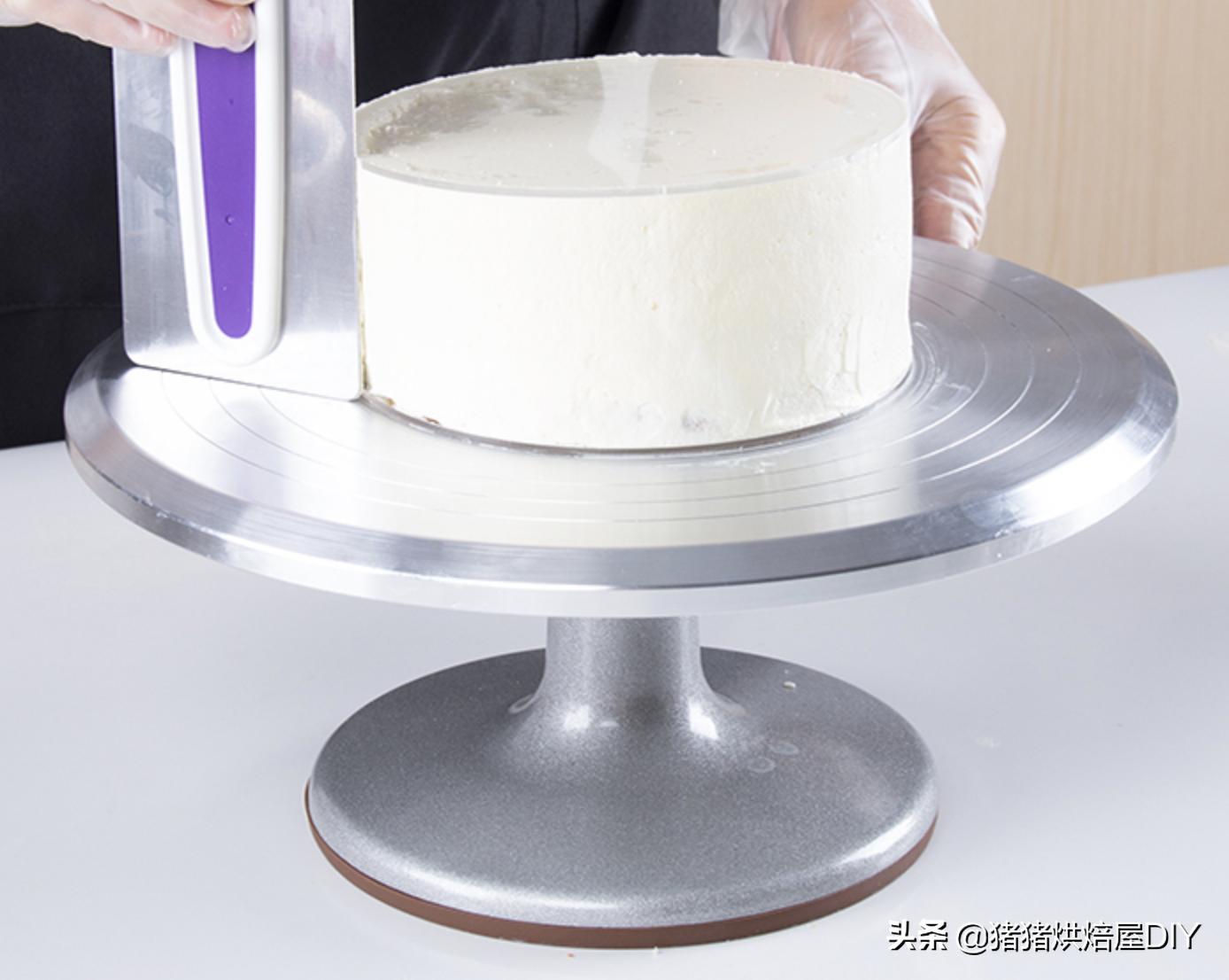 自己在家烘焙新手入门必备工具,自己在家学烘焙需要买什么工具