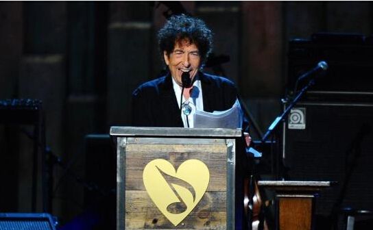 从乐坛到“糊坛”，华语流行歌曲将走向何方？