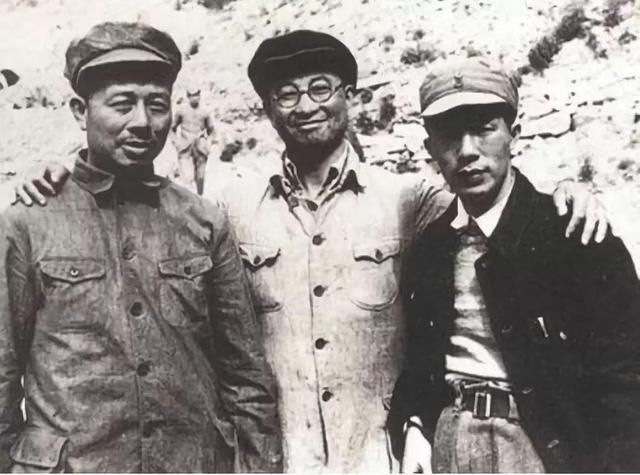 左权女儿彭总养女，以优异成绩考入哈军工，政审没通过，陈赓怒了