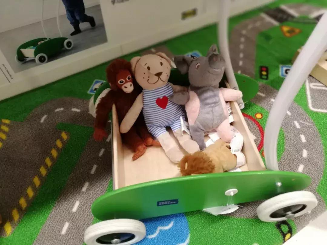 生了二胎都跟妈妈睡卧室如何布置,二胎房间两张床摆放