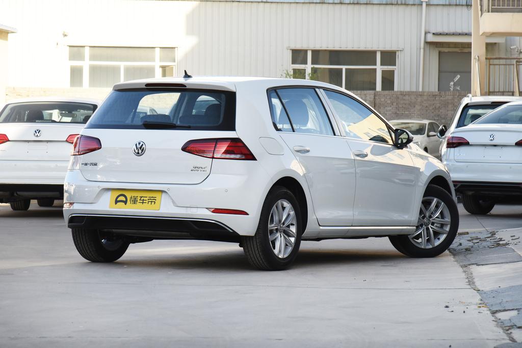 高尔夫2021款200tsi双离合,大众高尔夫2023款200tsidsg