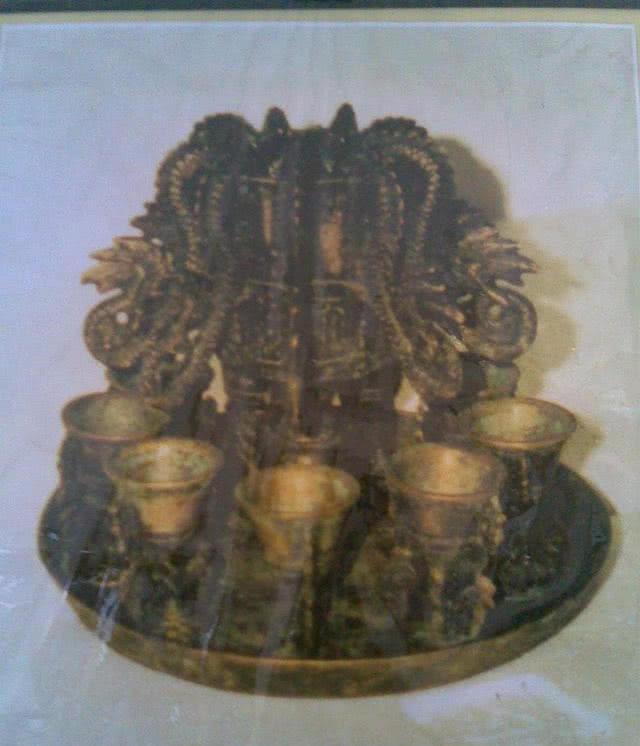 国宝“九龙杯”被偷，周总理为不伤及外宾友谊，是如何智取归还的